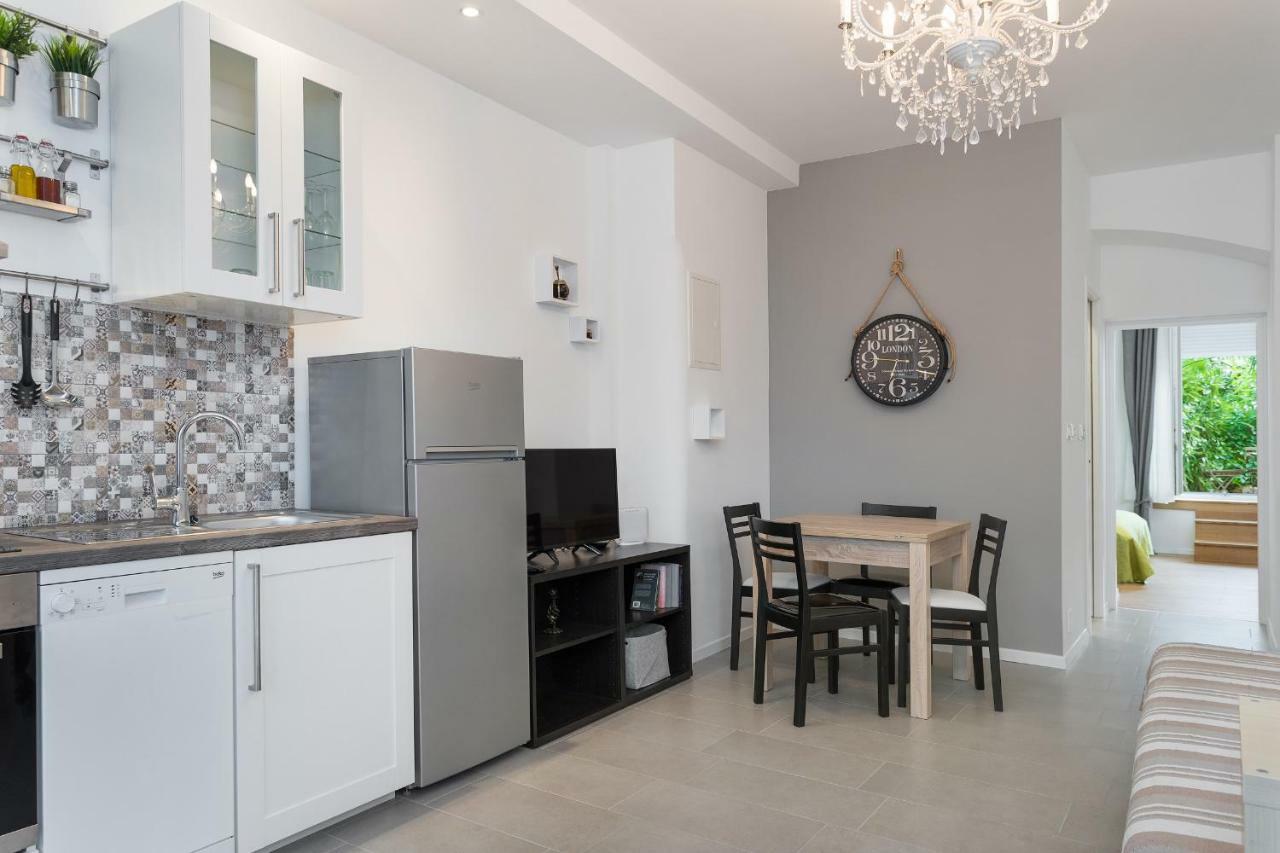 Apartment Secret Garden Опатія Екстер'єр фото